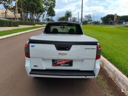 Chevrolet Montana Ls 2017