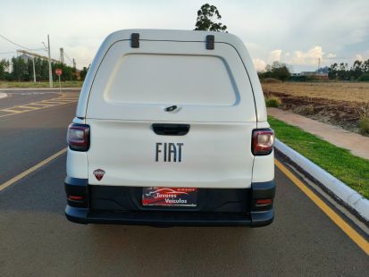 Fiat Strada Endurance com Baú 2022